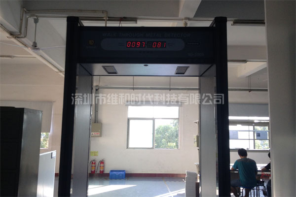 藍牙耳機廠采用維和時代6區(qū)位安檢門解決防盜問題[圖]