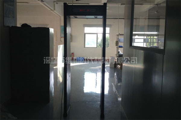 藍牙耳機廠采用維和時代6區(qū)位安檢門解決防盜問題[圖]