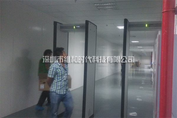 METOR6S進口安檢門現場安裝效果圖