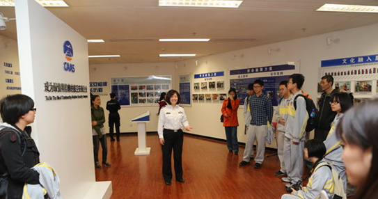 首都機(jī)場(chǎng)安保部門展示T3安檢現(xiàn)場(chǎng)