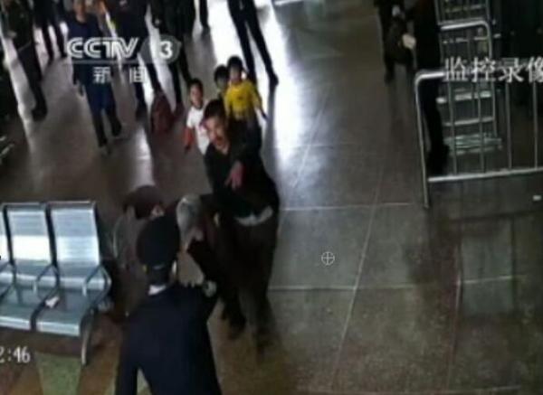 慶安槍擊案再調查:徐純合酒醉后發泄堵安檢門