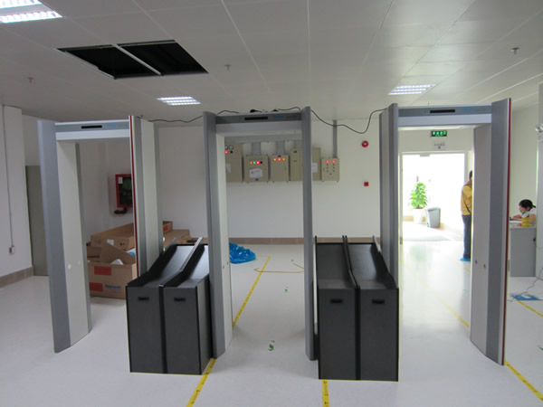 金屬安檢門對(duì)機(jī)場安檢的重要性解析