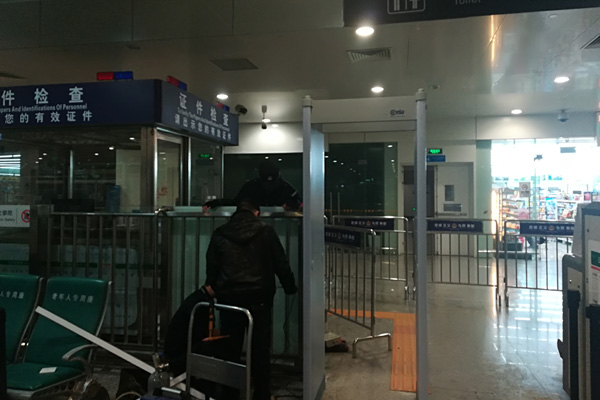 金屬探測安檢門市場價格是多少錢一臺？-3.jpg