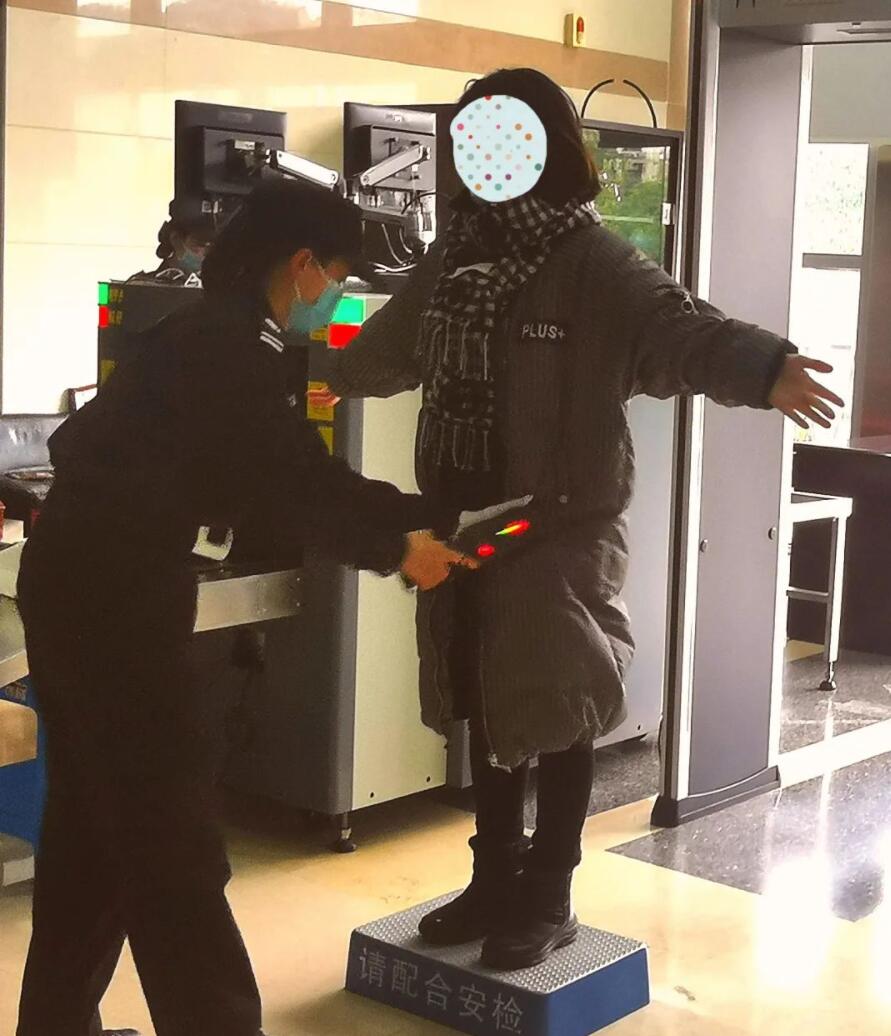 法院安檢為啥那么嚴(yán)？看完這幾張圖你就全明白了