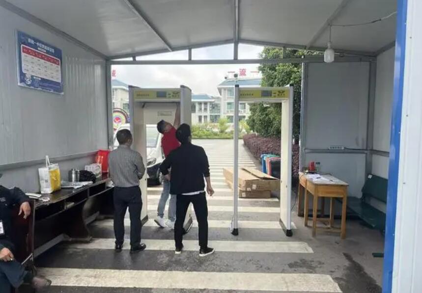 智能安檢門是否可作為考試作弊防范措施.jpg 智能安檢門是否可作為考試作弊防范措施.jpg